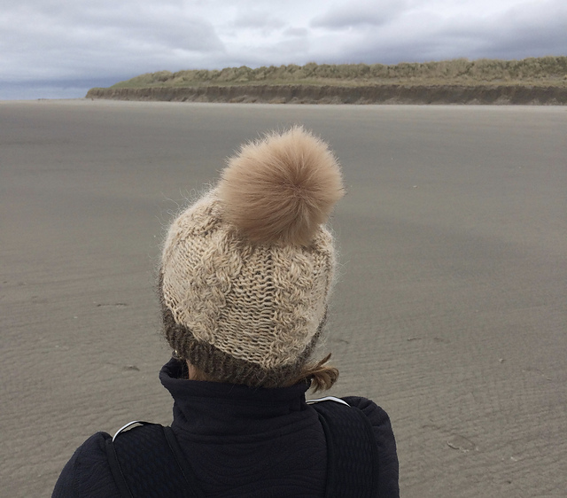 blue heron cable hat