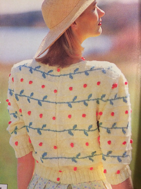 #07 Dreamy Back-buttoned Cardigan
