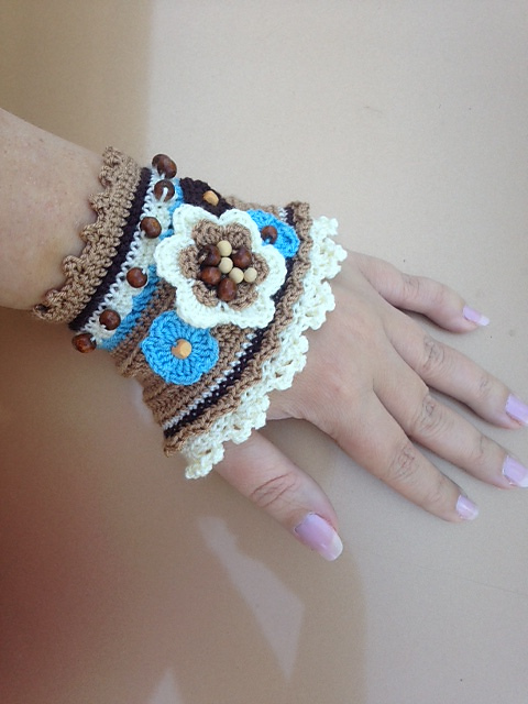 Ice Blue Lace Bracelet
