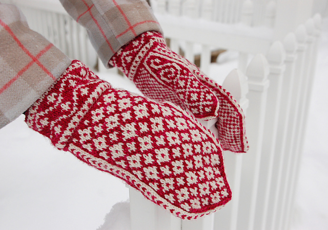Snow Ghost Mittens