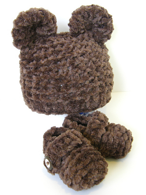 Bear Hat & Booties
