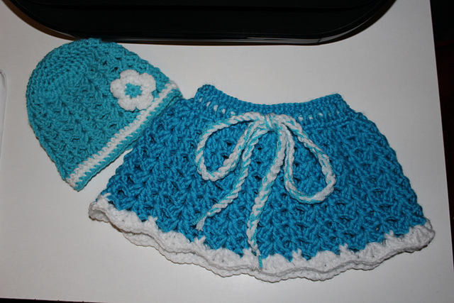 A Winter's Tale Baby Hat and Skirt Set