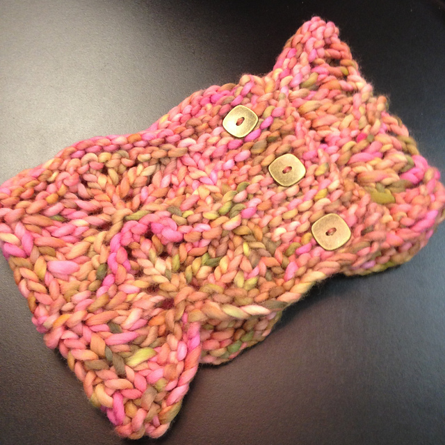 Chunky Lace Cowl