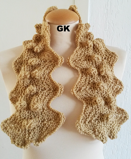 Neckwear scarf spike curve