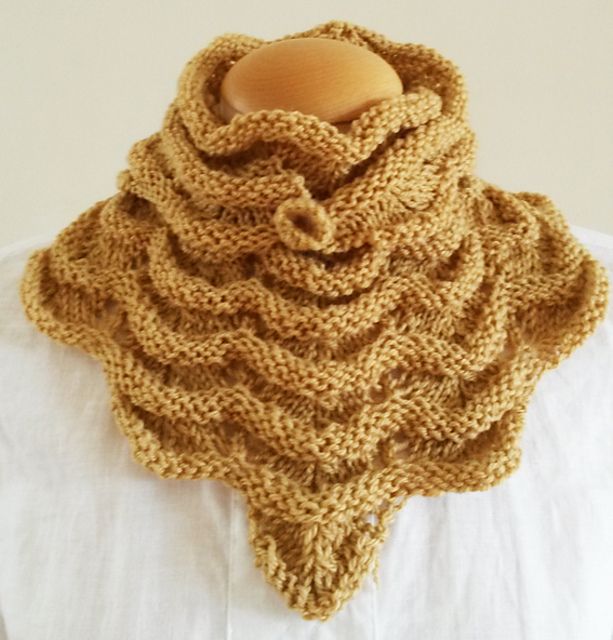 Scarf Curve Ruffle