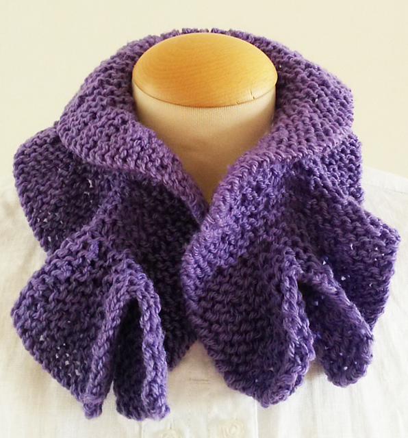 Neckwear Ruffle Flier
