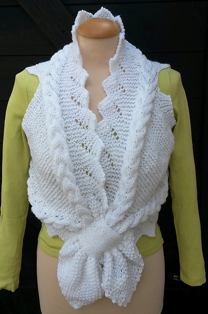 Cardigan Cable Curve Lace