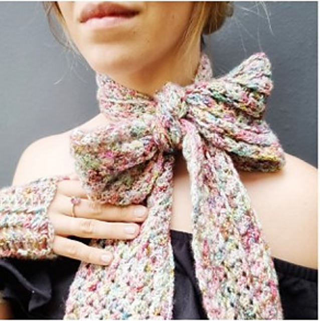 Petals & Posts Scarf and Gloves