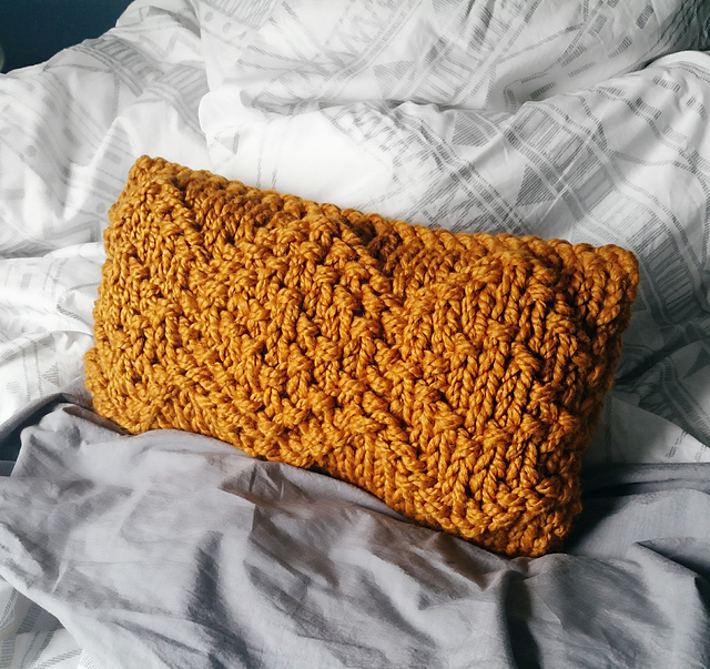 The Olivia Pillow
