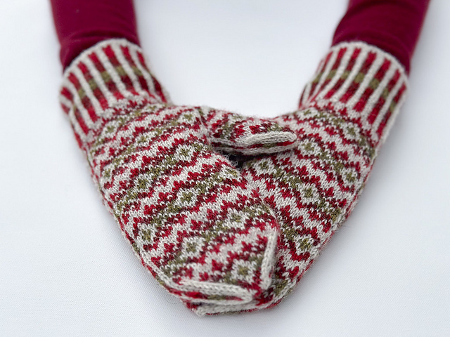 Rhus Mittens