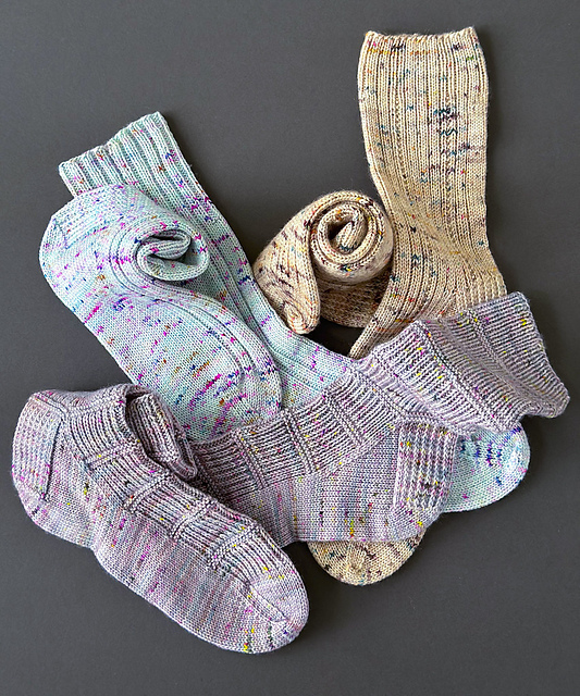 Ravelry: Triquetra Sock Set pattern by Virginia Sattler-Reimer