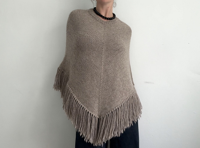 Ravelry: Orchward Poncho pattern by Giselle
