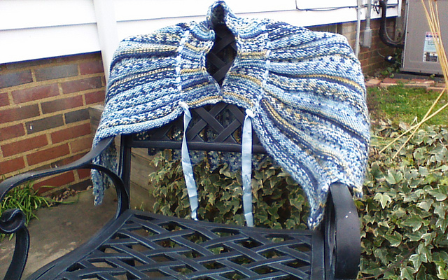Knitted Pelerine for Elderly Ladies
