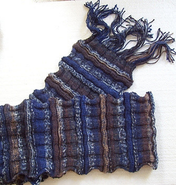 Wavy Scarf - Wellenschal