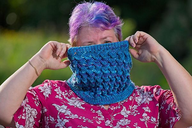 Hocus Pocus Cowl