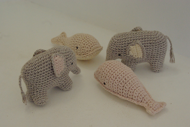 Elephant&Whale（ぞうとくじらのにぎにぎ）