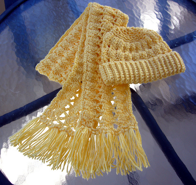 Trendy Scarf & Hat