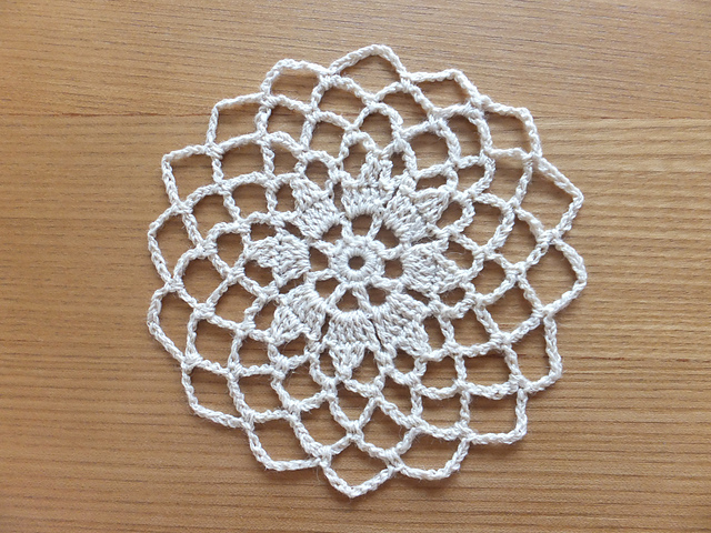 6 Doily