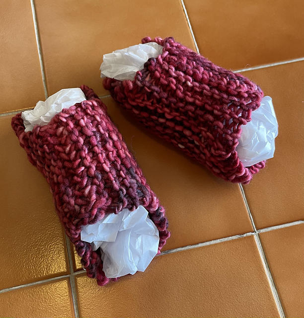 Canolli Wrist Warmers