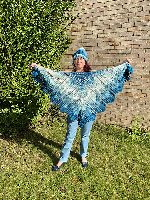 Maple leaf shawl