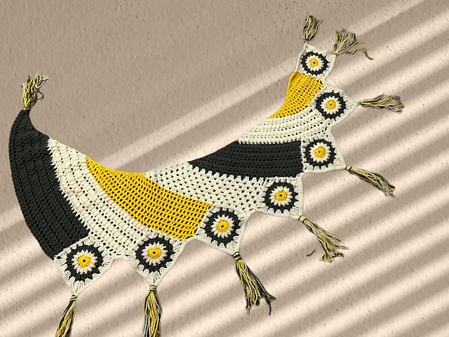 Sunshine in the show shawlette