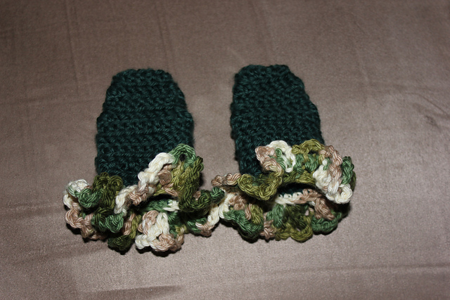 Precious Pastels Baby Set Mittens