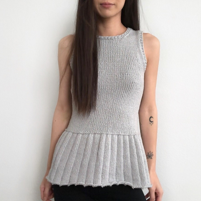 Ravelry: Del Rey Peplum Tank pattern by Gorillaknits