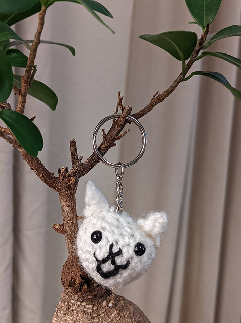 Ravelry: Battle Cats amigurumi keychain pattern by g akatsu