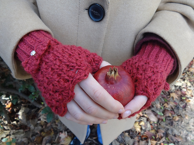 Red Passion Mittens