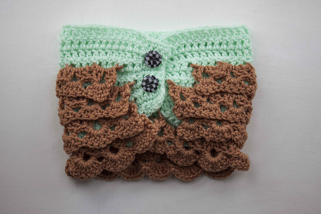 Ruffled Spring Cowl