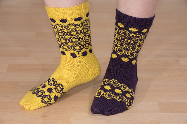 Pop-Eye Socks
