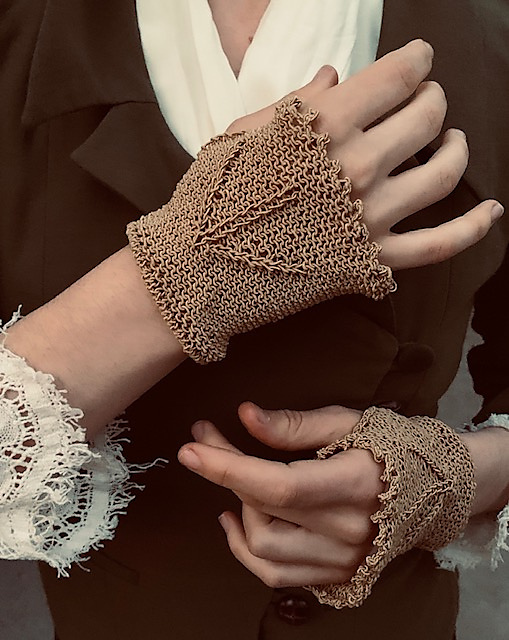 Fin de Siècle Mitts