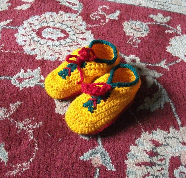 Children's Crocheted Sneakers