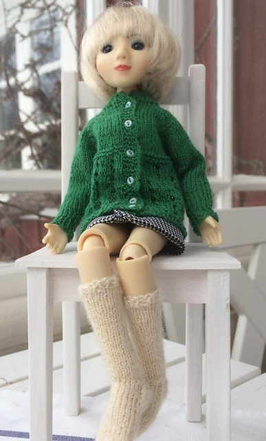 Small doll cardigan