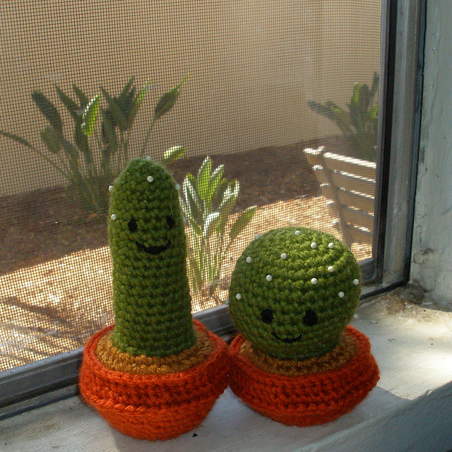 No-Sew Amigurumi Cacti
