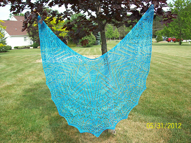 Calla Shoulder Shawl