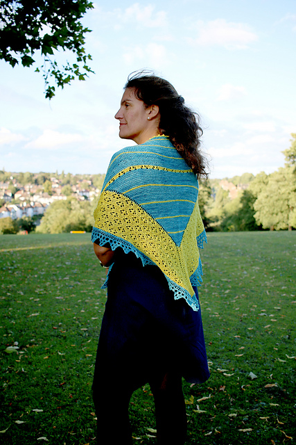 Hap-py Shawl