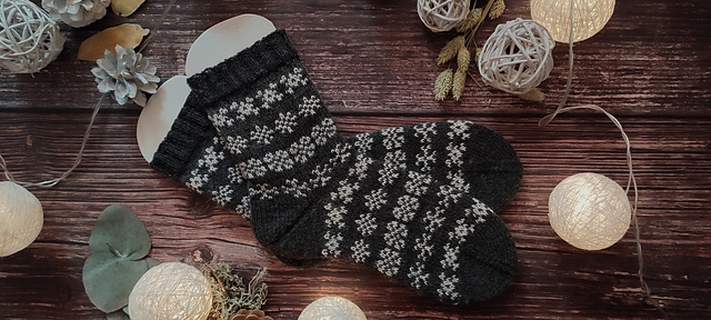 Snowstorm Socks
