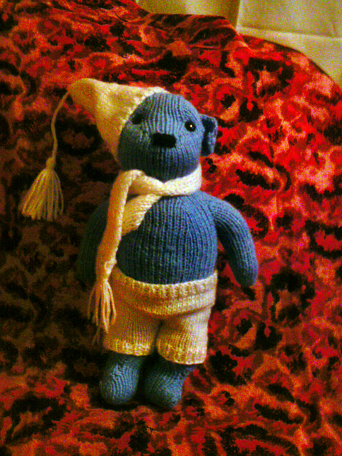Knitted "Teddy"