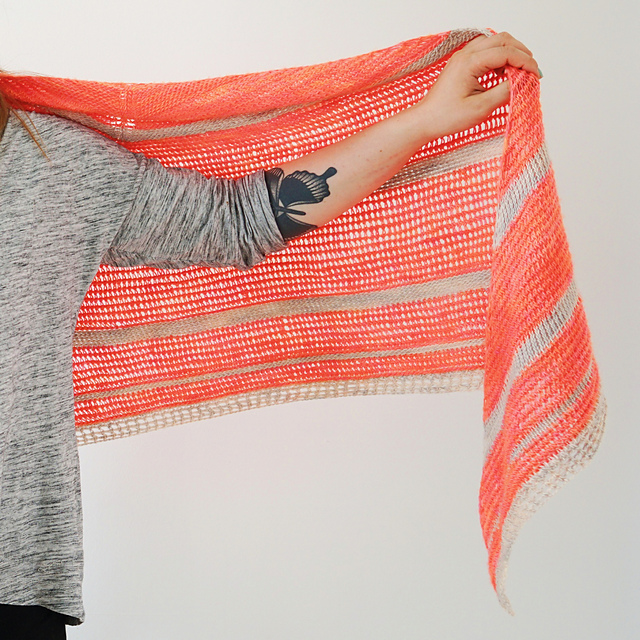 Tunisian Crochet Triangle Shawl "Peaches"