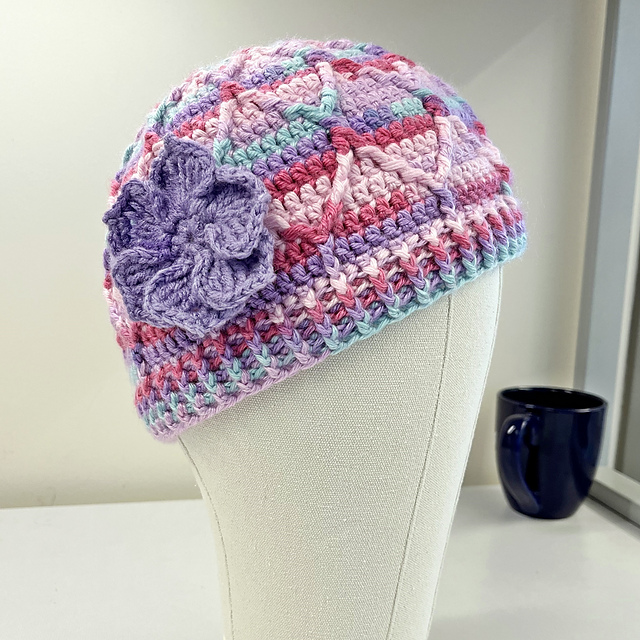 Diamond Lattice Hat