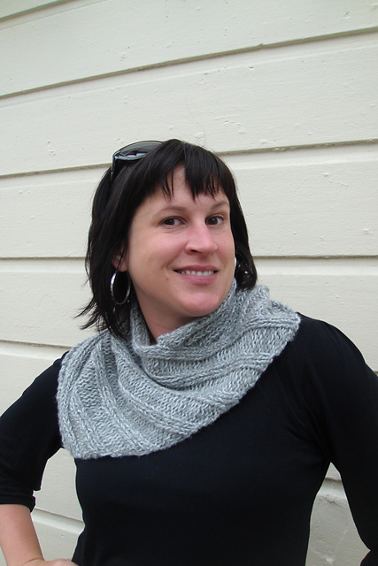 Ribbed Bias Collar