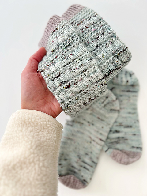 bookshelf socks