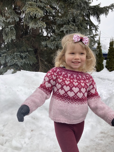 Cinnamini Hearts Pullover