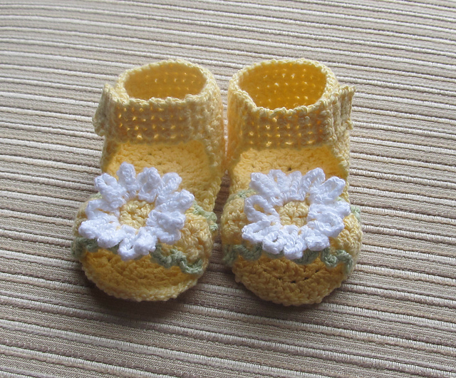 Yellow Sandals with White Daisies