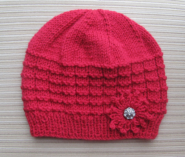 Hat in Waffle Stitch with a Knit Flower