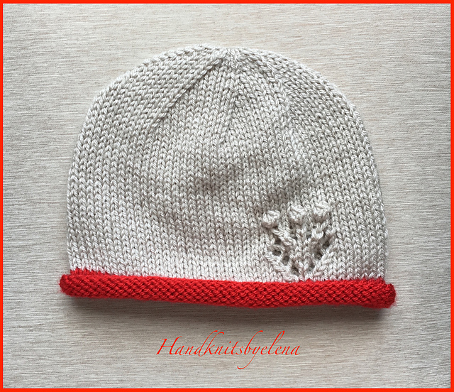 Hat with a Lacy Tulip Motif