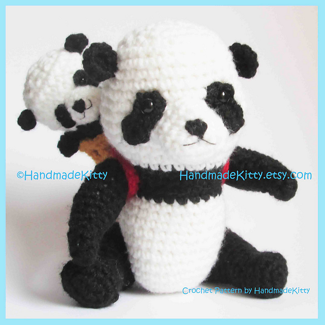 Mommy Panda with a Baby Panda