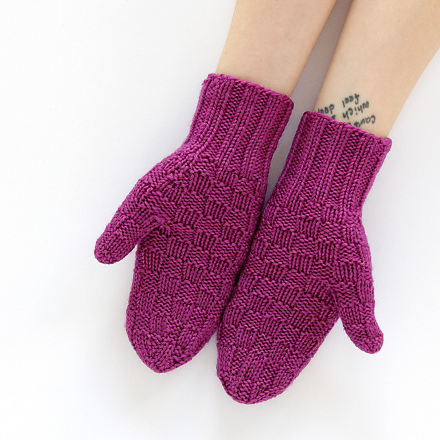 Vintage Checked Mittens