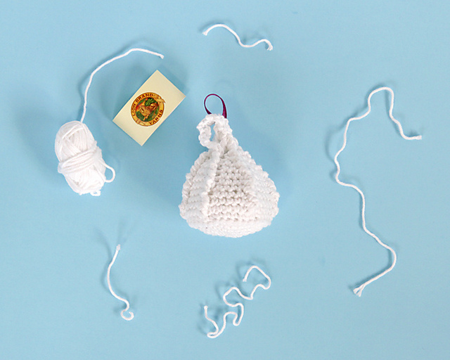 Meringue Ornament